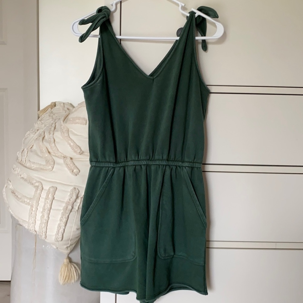 Adorable green romper!!